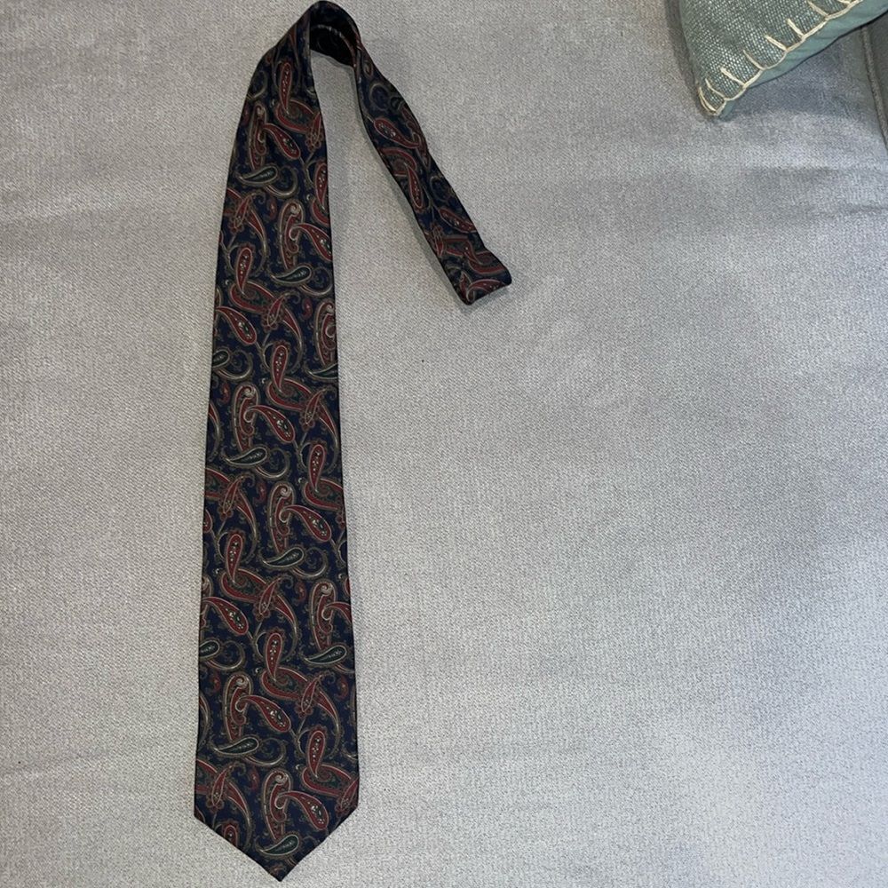 Vintage Foley’s Bert Pulitzer collectors edition